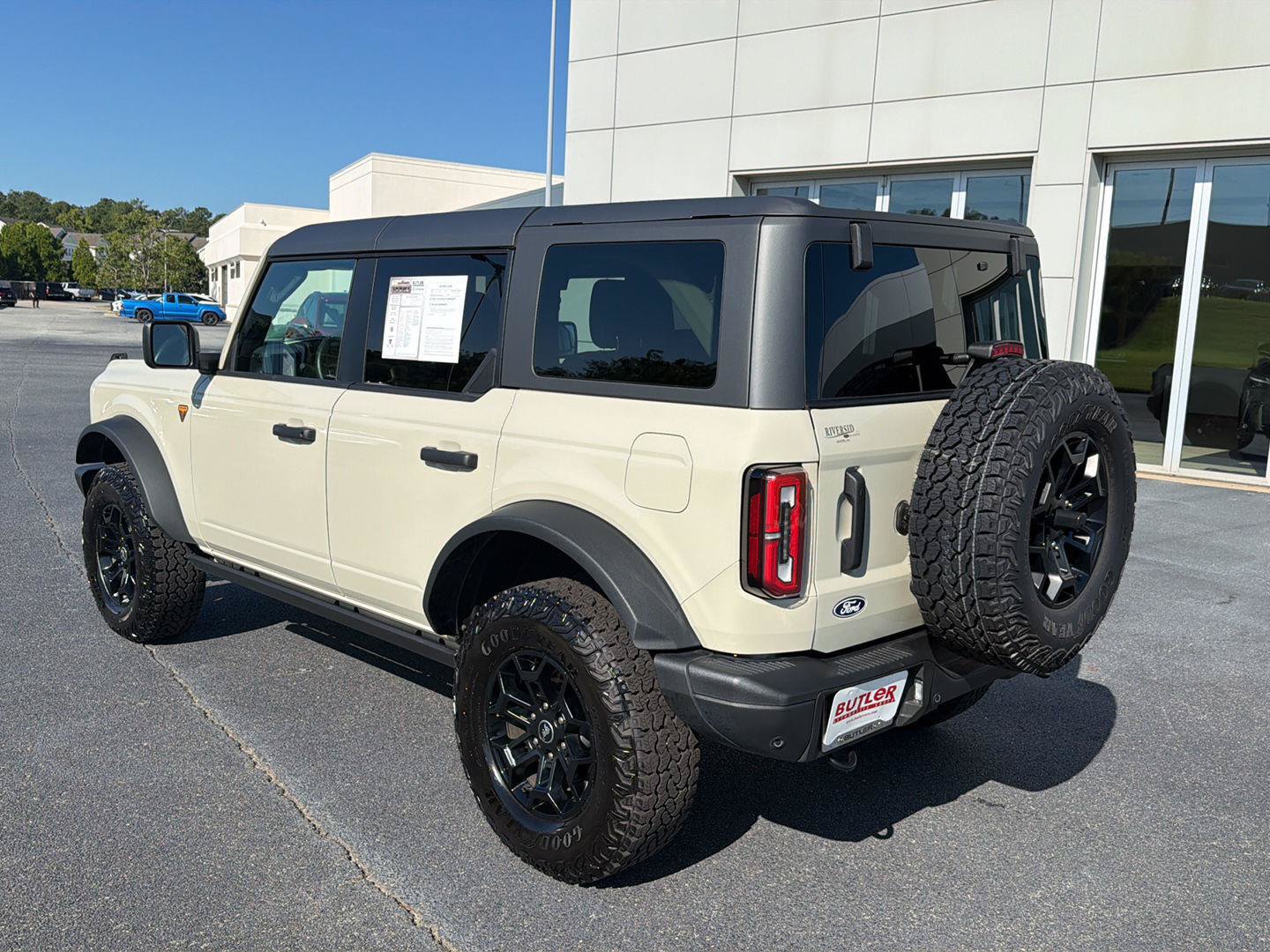 Certified 2026 Ford Bronco Badlands AWD/4WD image 4