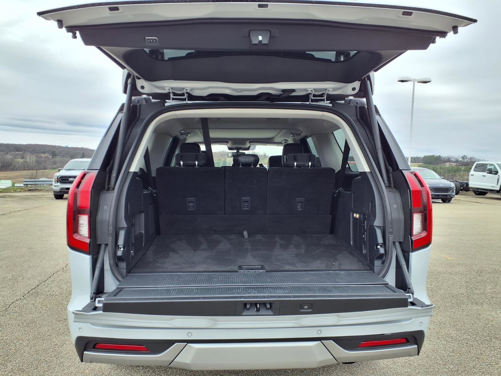 Certified 2025 Ford Expedition Max Platinum image 13