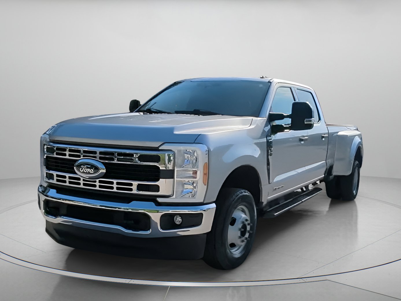Certified 2024 Ford F350 XLT AWD/4WD image 11