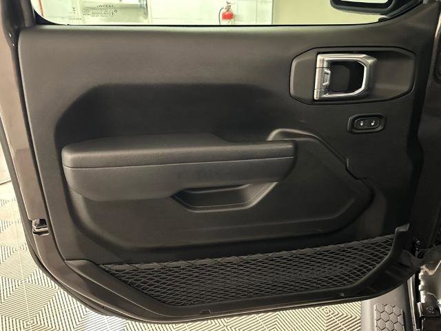 Used 2025 Jeep Wrangler Sport image 16