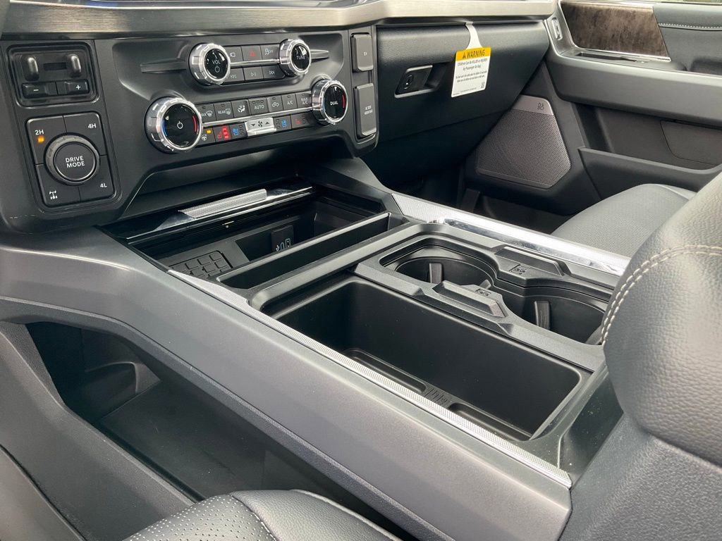 Certified 2025 Ford F350 Lariat w/ Black Appearance Package image 85