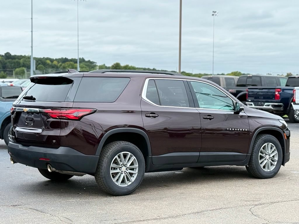 Used 2023 Chevrolet Traverse LT AWD/4WD image 32