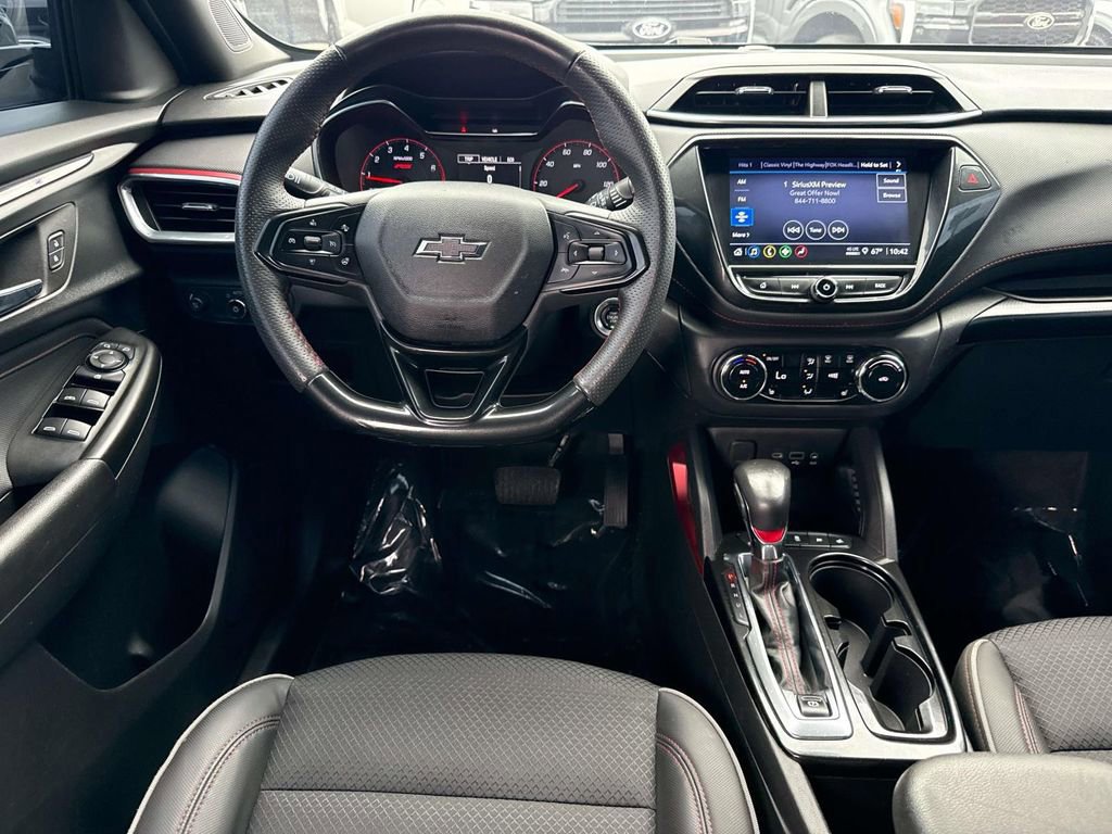 Used 2023 Chevrolet TrailBlazer RS w/ Convenience Package image 13