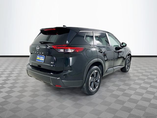 Used 2024 Nissan Rogue SV image 5