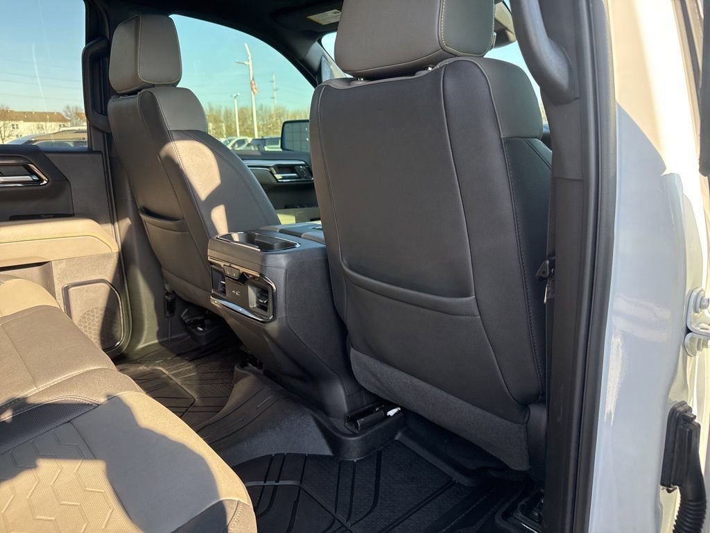 Used 2022 Chevrolet Silverado 1500 ZR2 w/ Technology Package AWD/4WD image 33