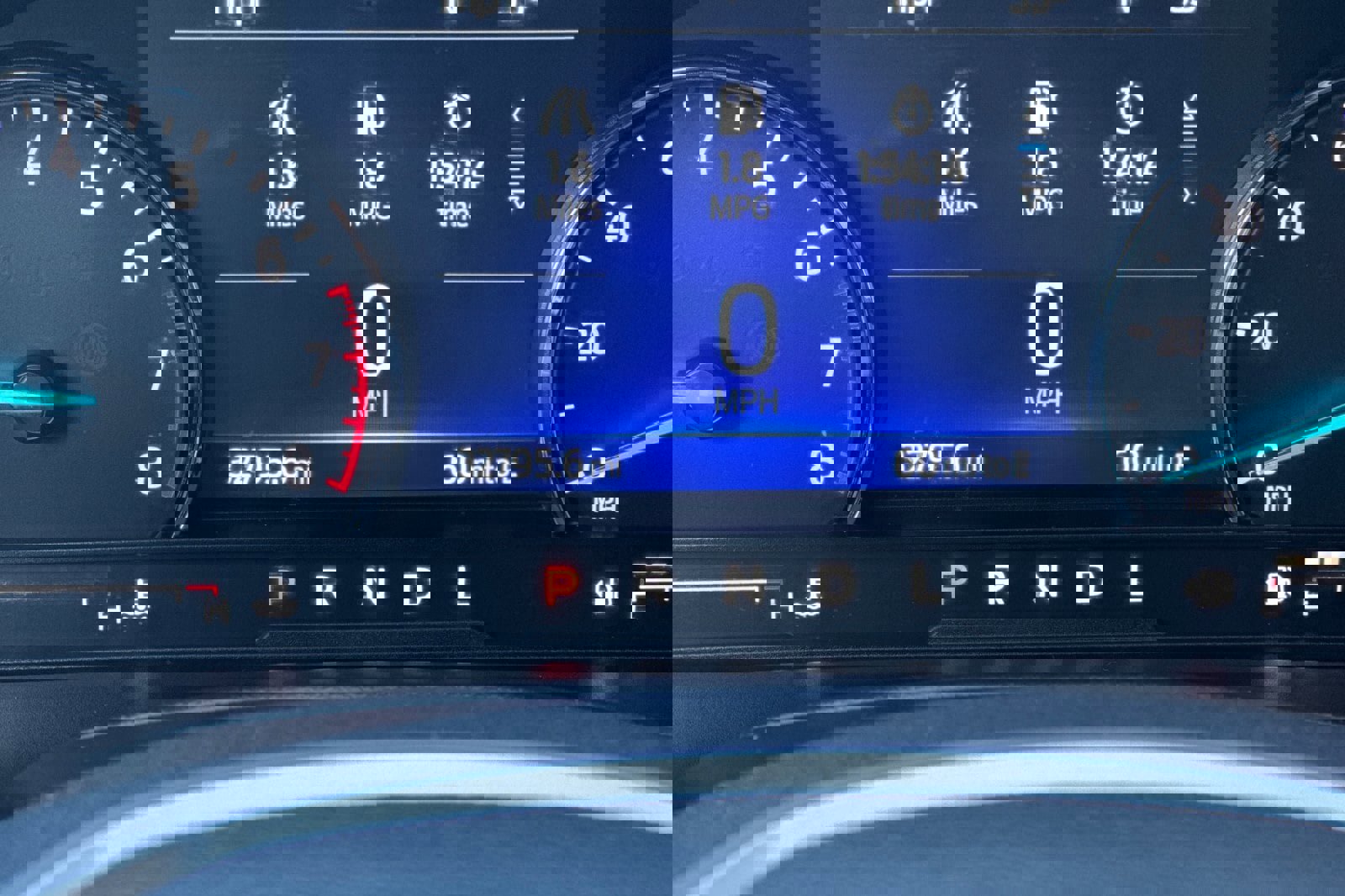 Certified 2022 Ford Explorer XLT w/ Equipment Group 202A image 26