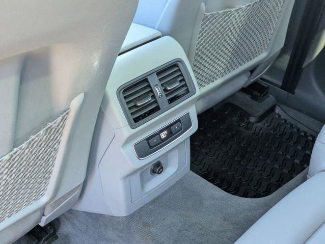 Used 2020 Audi Q5 2.0T Premium w/ Convenience Package image 30