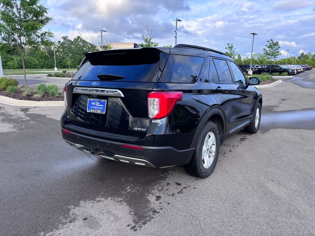 Certified 2021 Ford Explorer XLT w/ Equipment Group 202A AWD/4WD image 4