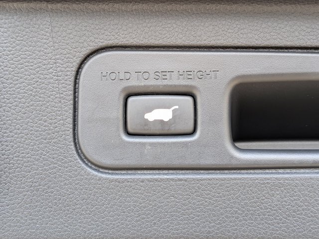 Used 2025 Honda Pilot Touring image 35