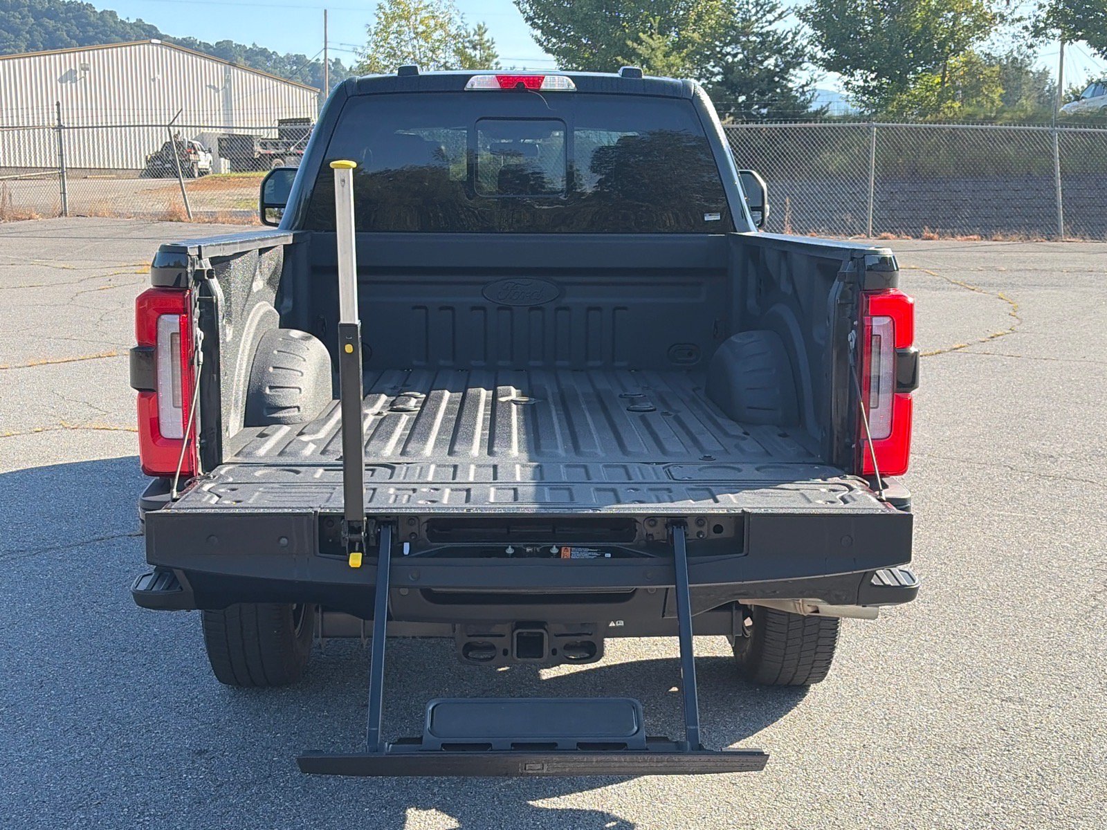 Certified 2024 Ford F250 4x4 Crew Cab Super Duty image 4