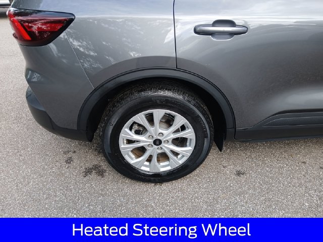 Certified 2024 Ford Escape Active w/ Cold Weather Package FWD image 11