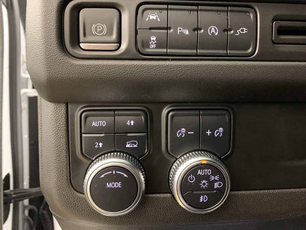 Used 2022 GMC Yukon SLE w/ Gmc Pro Safety Plus Package AWD/4WD image 19