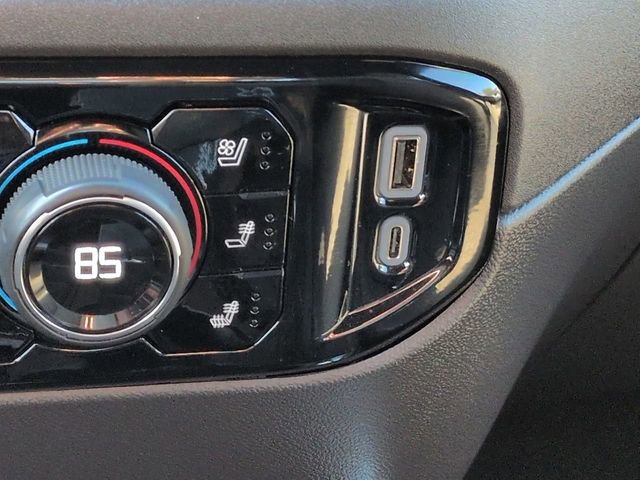 Used 2025 Chevrolet Silverado 1500 ZR2 w/ Technology Package image 25