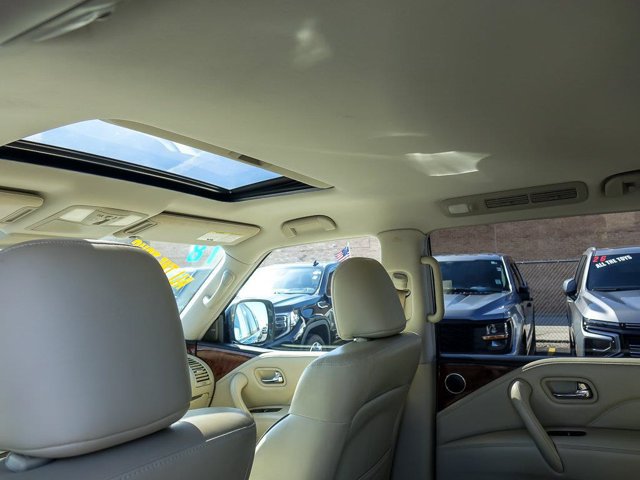 Used 2018 INFINITI QX80 4WD w/ Driver Assistance Package image 15