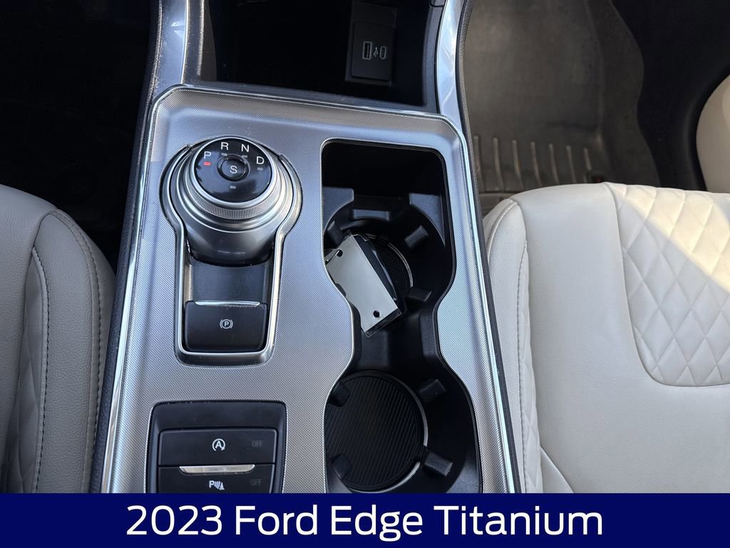 Certified 2023 Ford Edge Titanium w/ Class II Trailer Tow Package image 26