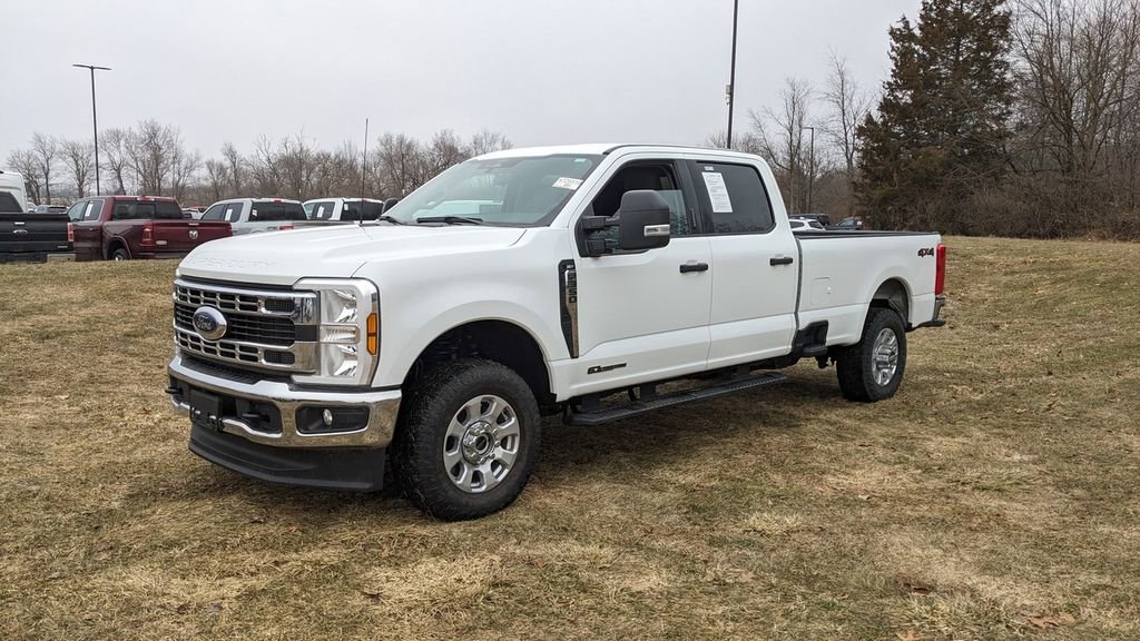 Certified 2024 Ford F350 XLT image 7