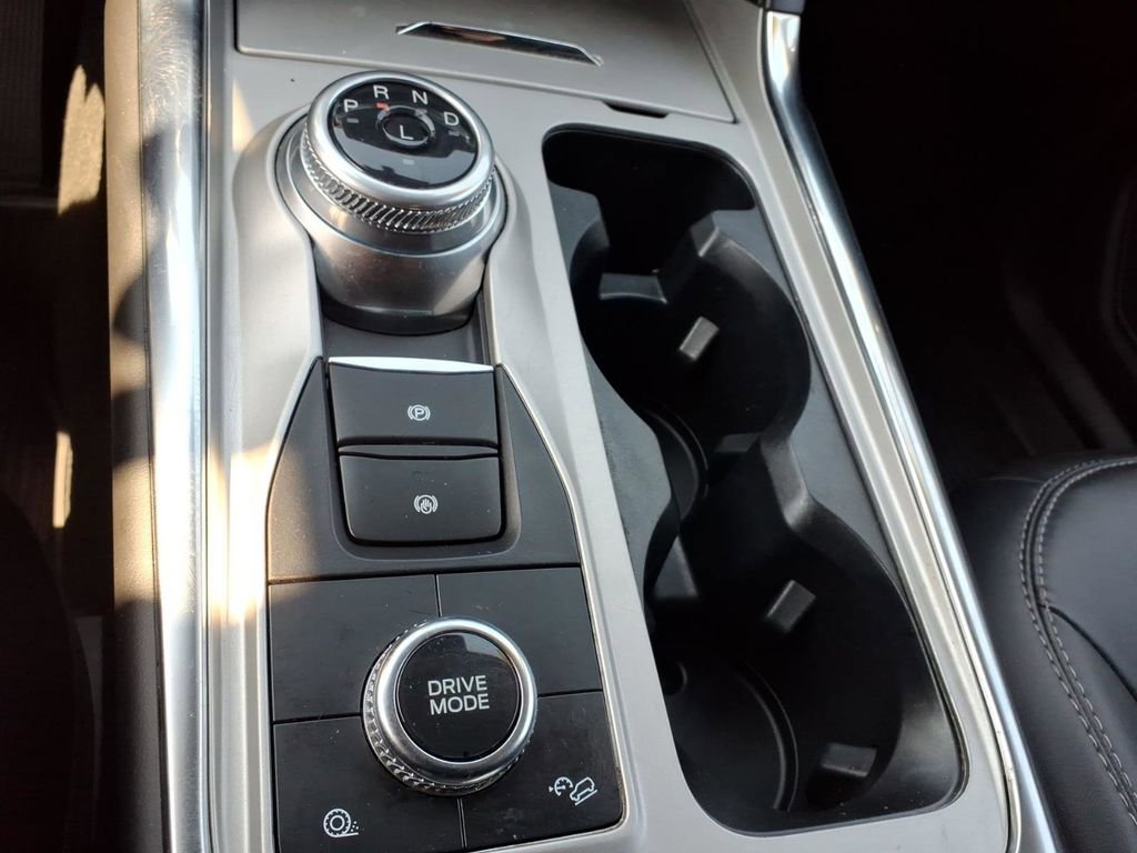 Certified 2023 Ford Explorer XLT w/ Equipment Group 202A AWD/4WD image 24