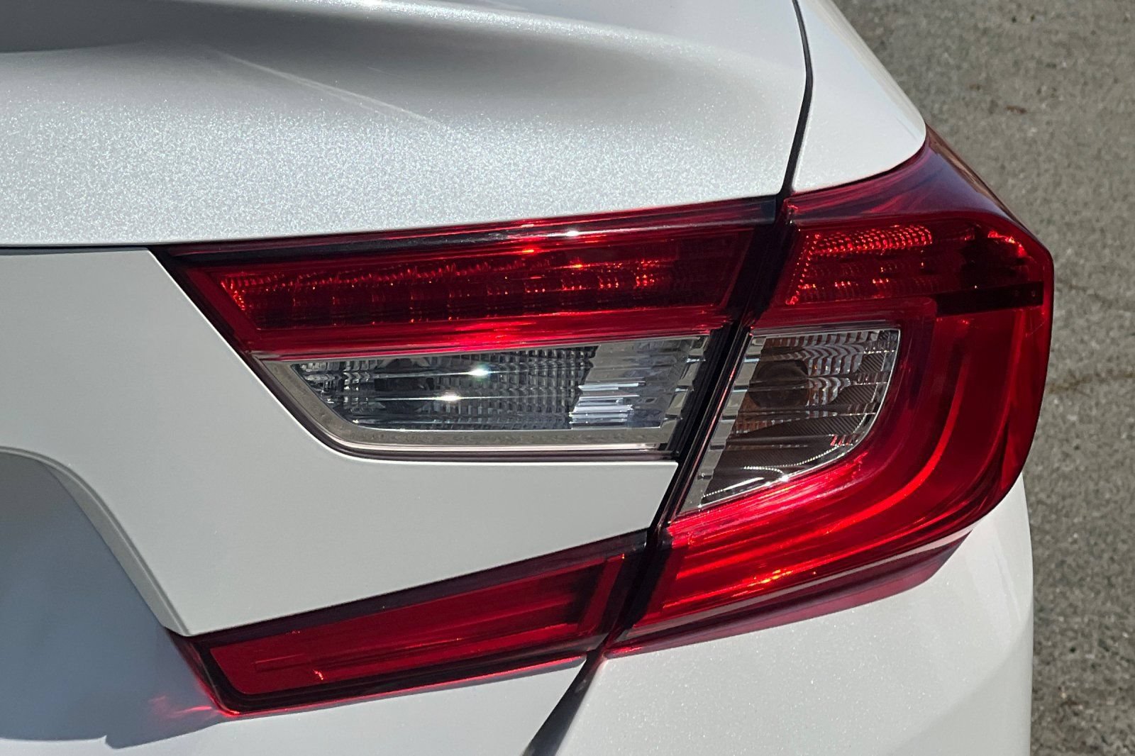 Used 2022 Honda Accord EX-L image 45