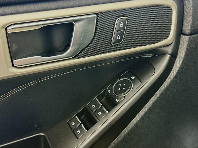 Certified 2020 Ford Explorer XLT w/ Equipment Group 202A image 18