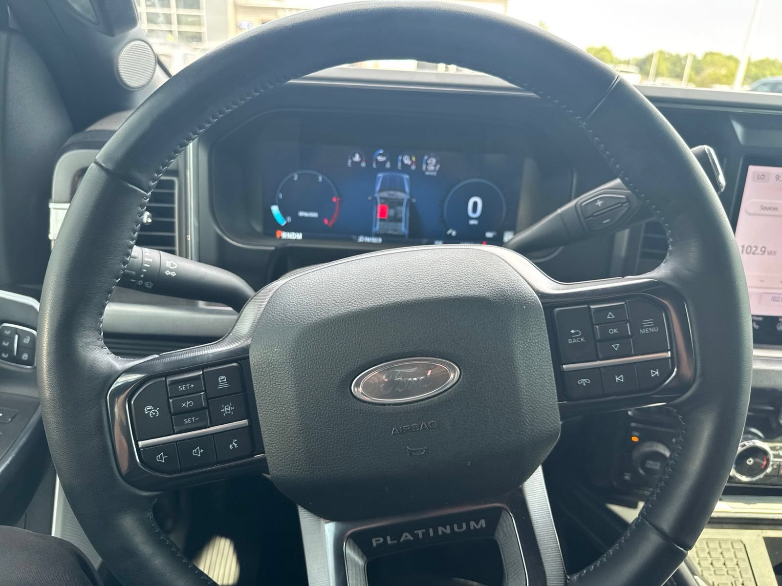 Certified 2025 Ford F250 Platinum w/ FX4 Off-Road Package AWD/4WD image 13