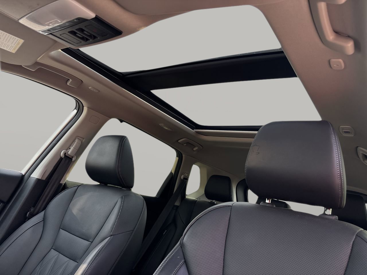 Used 2025 Nissan Rogue Platinum w/ Platinum Premium Package image 20