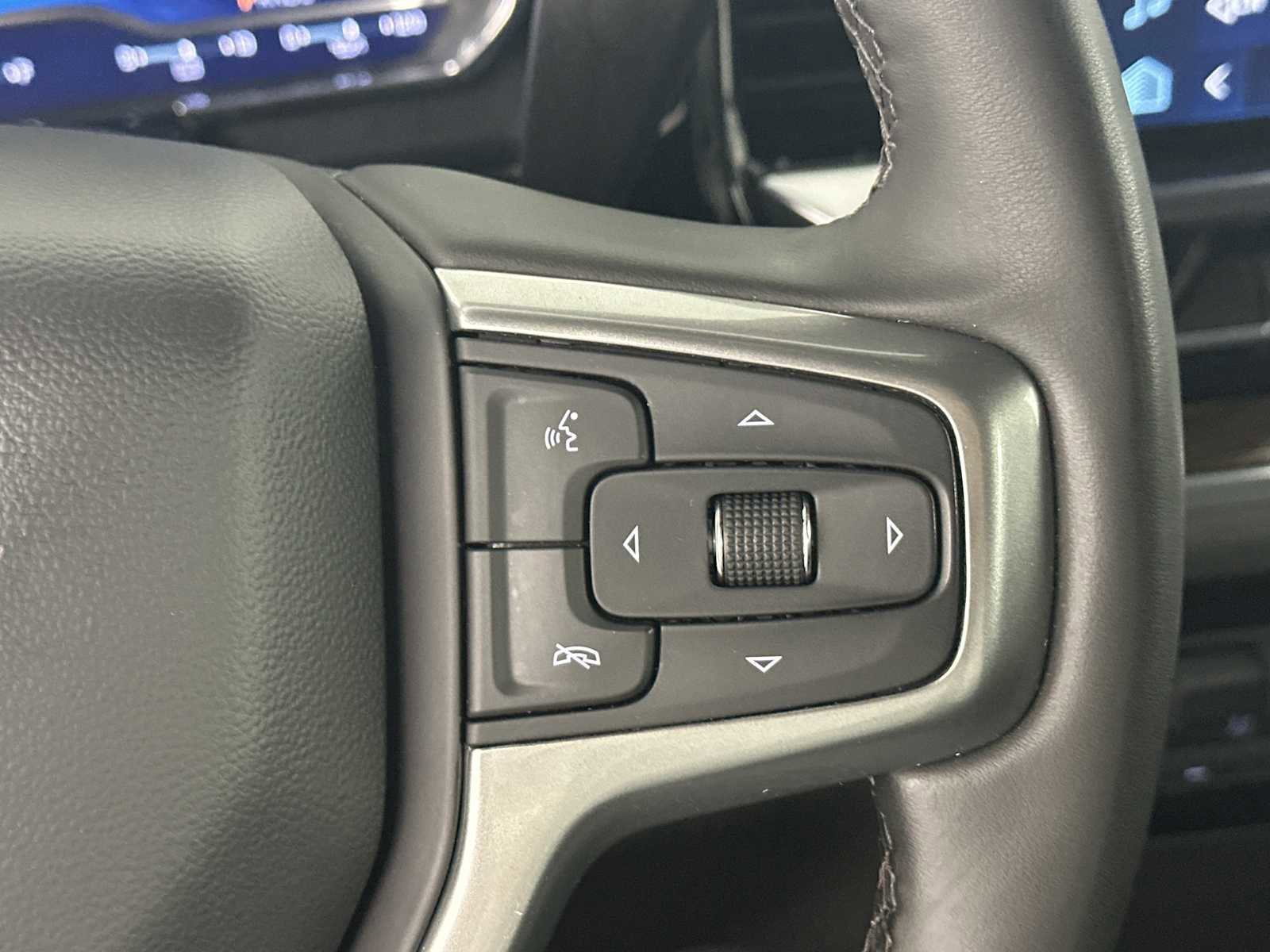 Used 2025 Chevrolet Silverado 1500 LT image 28