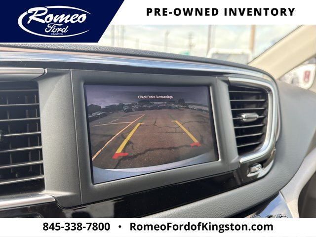 Used 2023 Chrysler Voyager LX FWD image 19