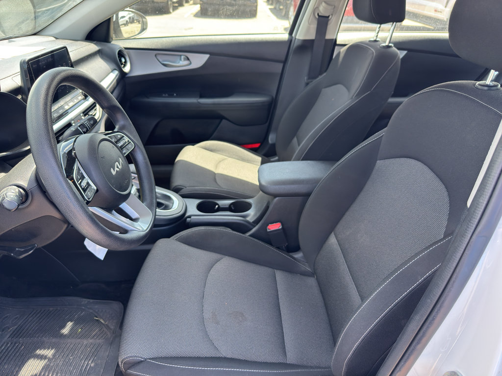 Used 2024 Kia Forte LXS FWD image 11