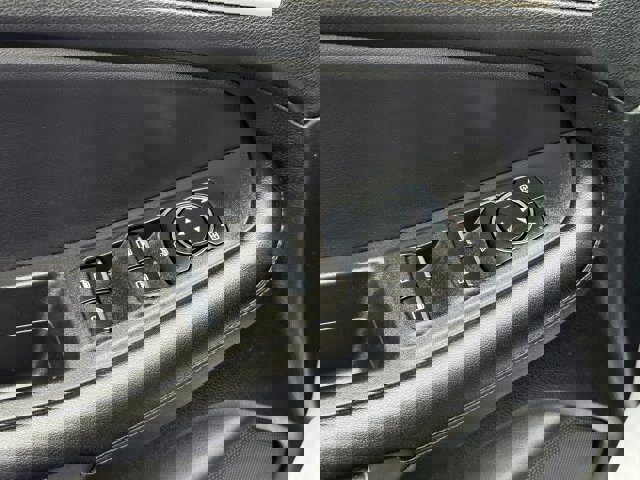 Certified 2023 Ford Edge SEL image 9