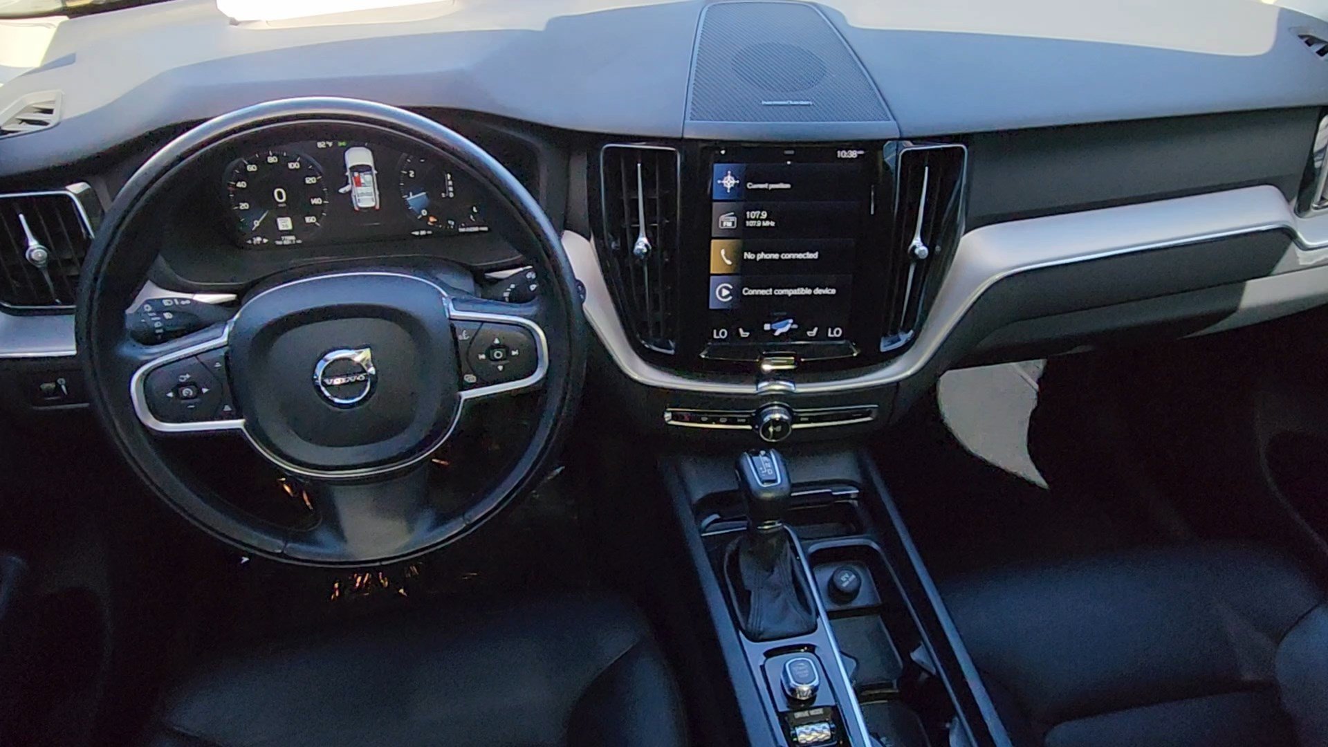 Used 2020 Volvo XC60 T5 Momentum AWD/4WD image 33