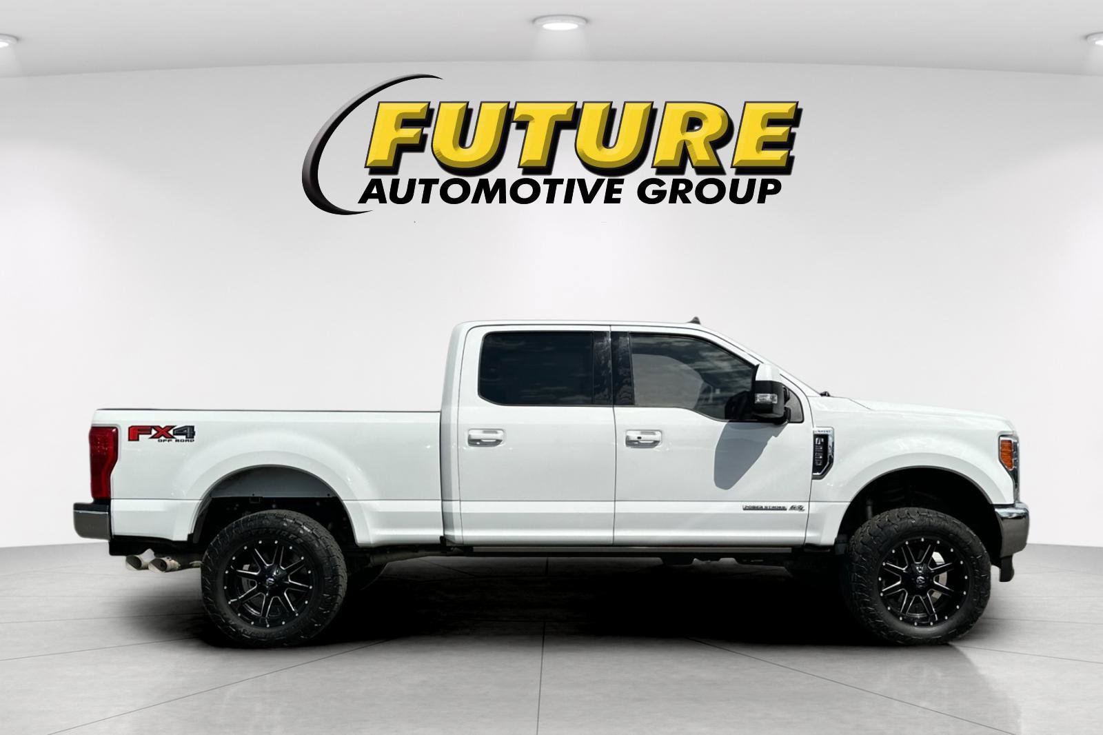 Certified 2019 Ford F250 Lariat AWD/4WD image 2