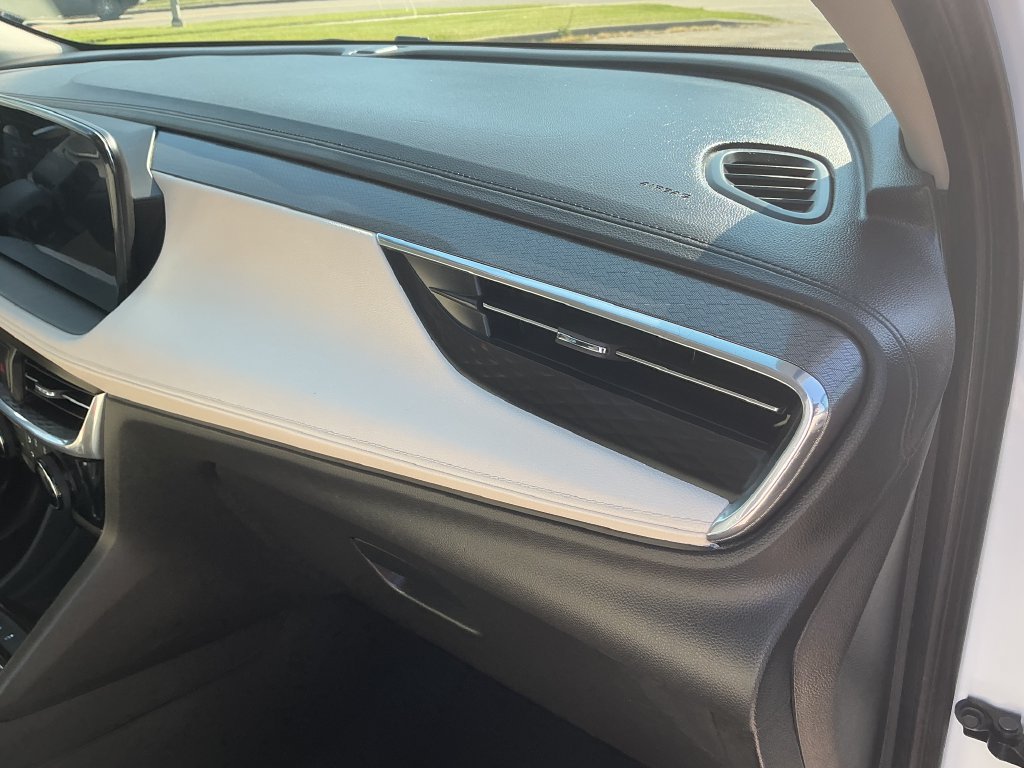 Used 2024 Buick Encore GX Sport Touring FWD image 24