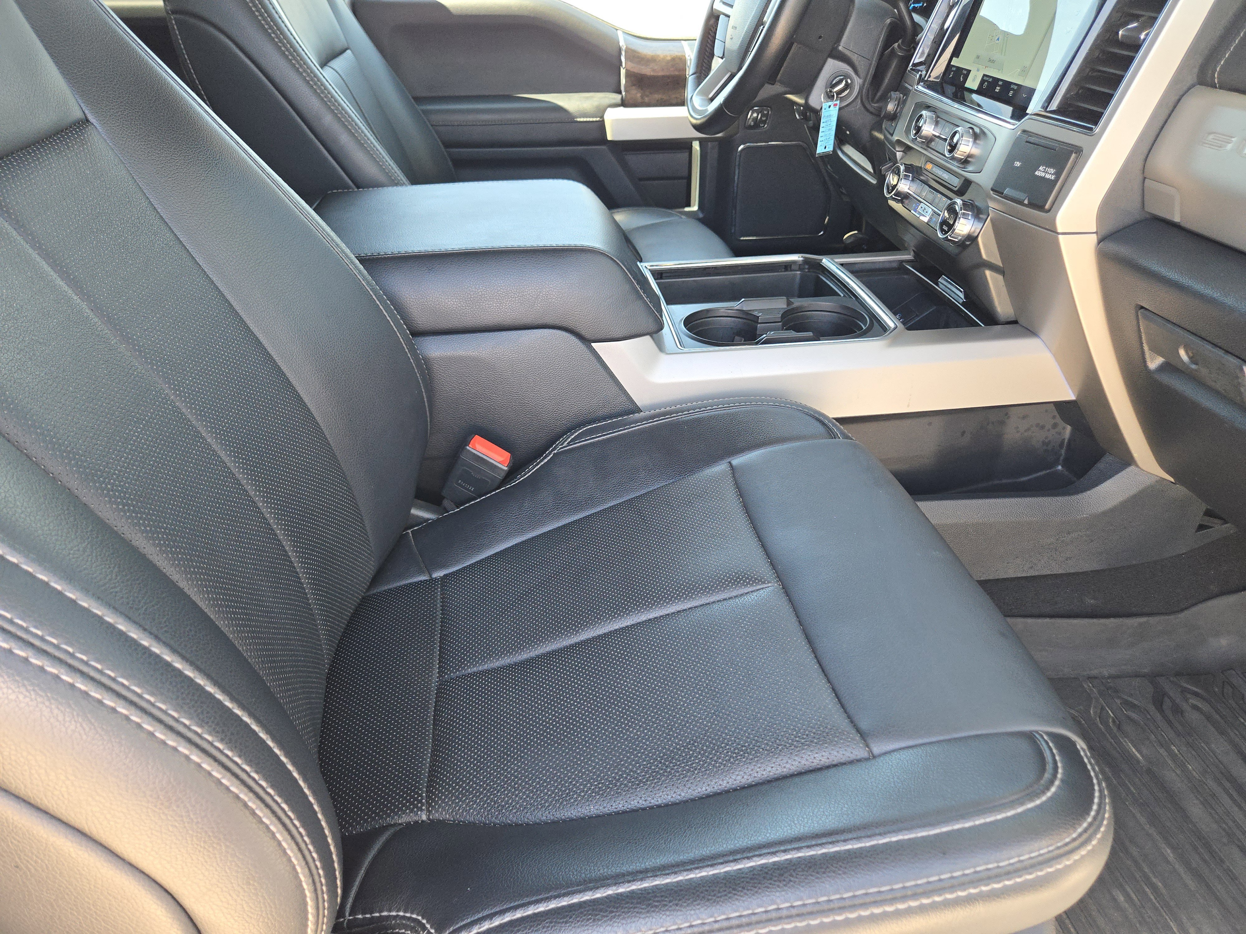 Certified 2022 Ford F250 Lariat w/ Lariat Value Package image 15