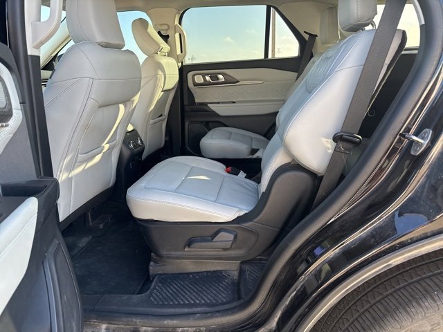 Certified 2025 Ford Explorer Platinum w/ Ultimate Package image 11