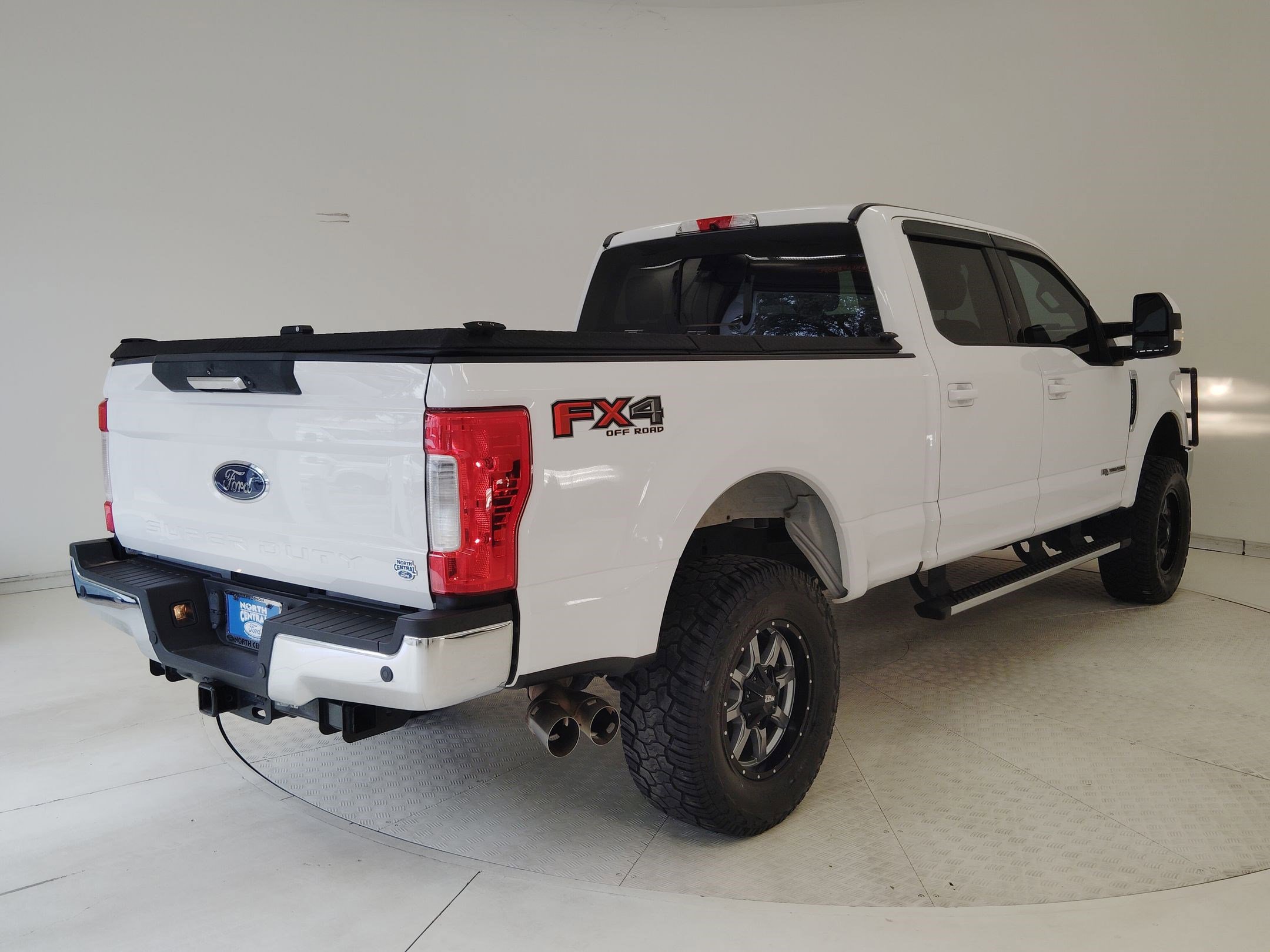 Certified 2017 Ford F250 Lariat w/ Lariat Value Package image 9