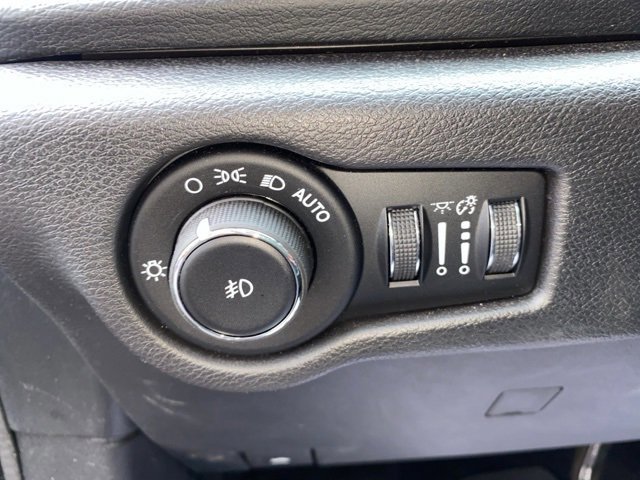 Used 2018 Chrysler Pacifica Touring-L Plus image 19