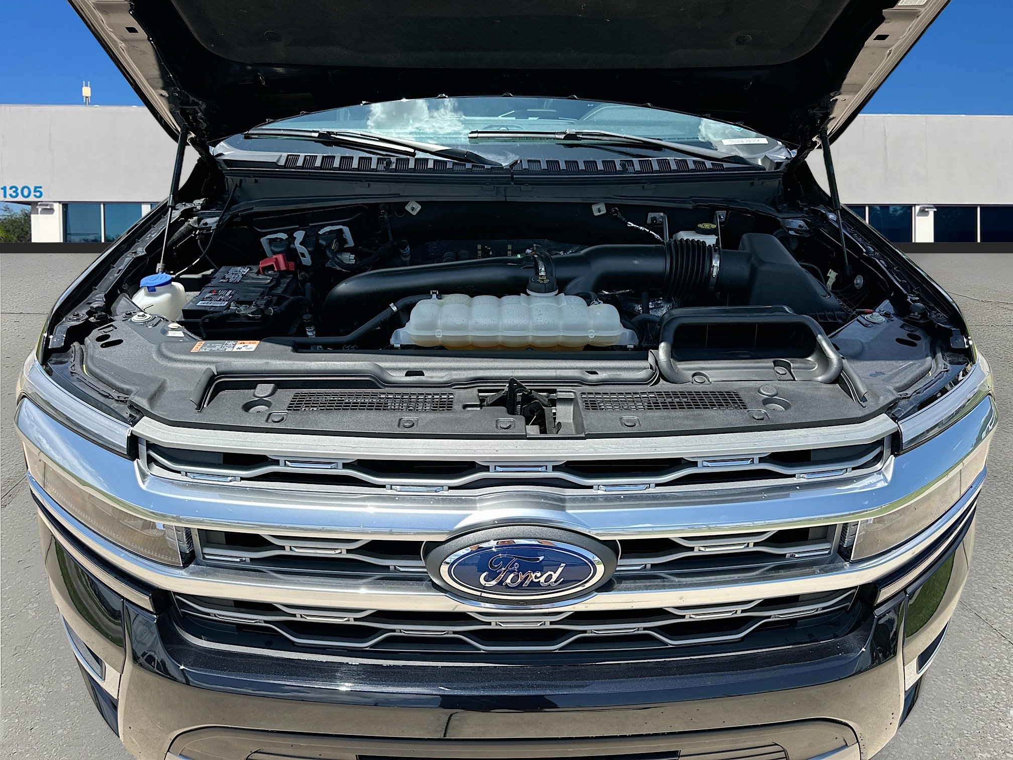 Certified 2024 Ford Expedition Max Platinum AWD/4WD image 32