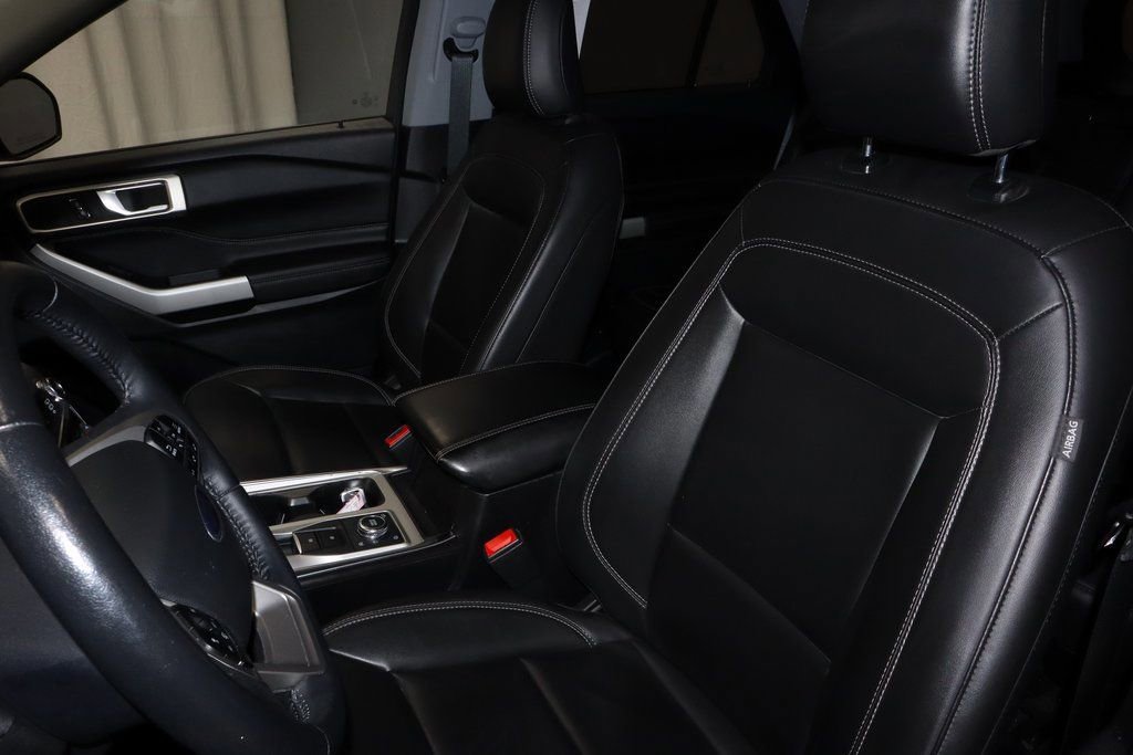 Certified 2023 Ford Explorer XLT w/ Equipment Group 202A image 20