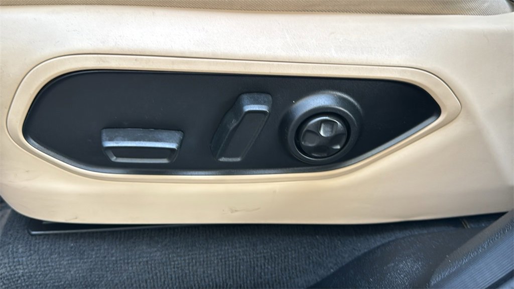 Used 2023 Jeep Grand Cherokee Limited image 21