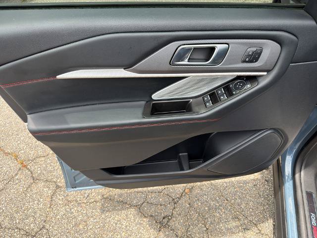 Certified 2025 Ford Explorer ST w/ Sun And Sound Package AWD/4WD image 9