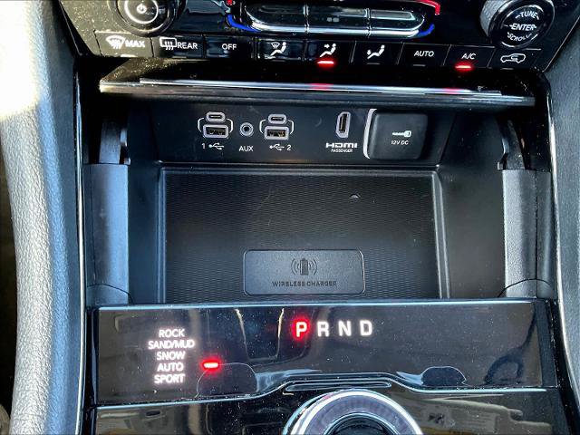 Used 2023 Jeep Grand Cherokee 4WD 4xe w/ Luxury Tech Group II image 18