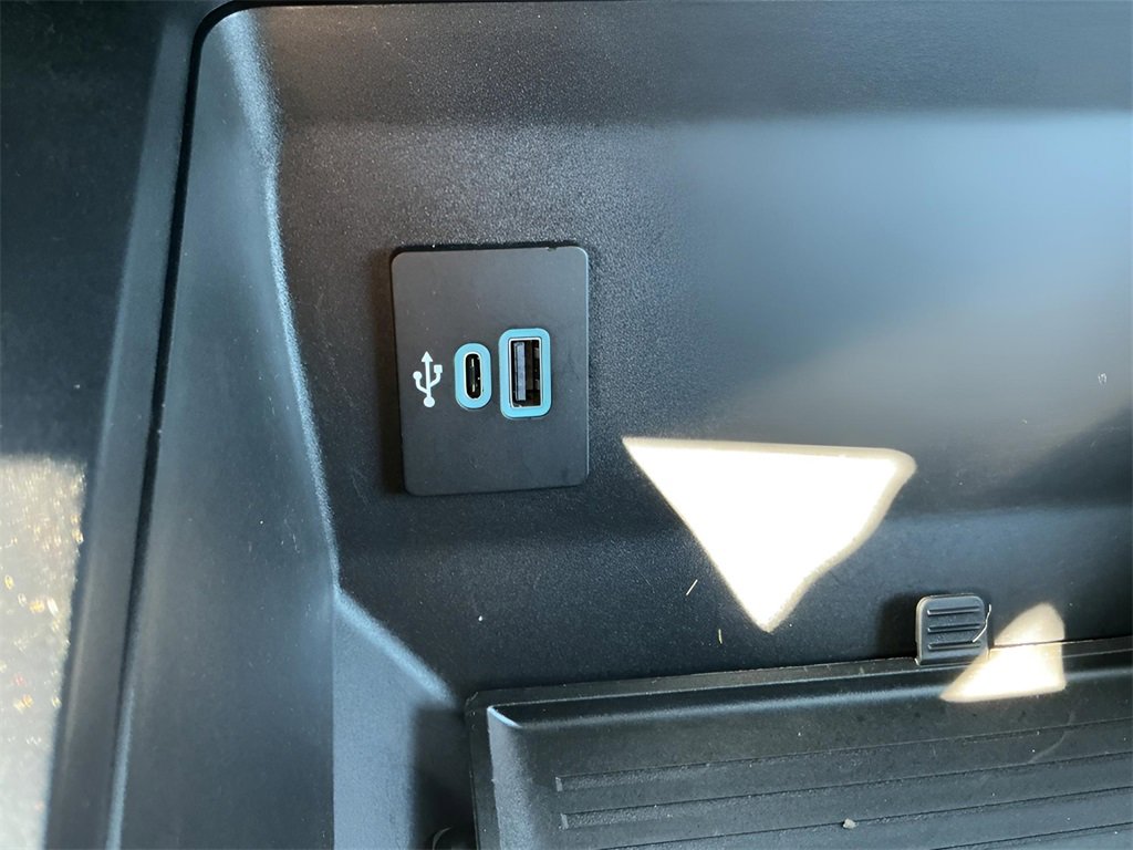 Certified 2025 Ford F250 XLT w/ FX4 Off-Road Package image 32