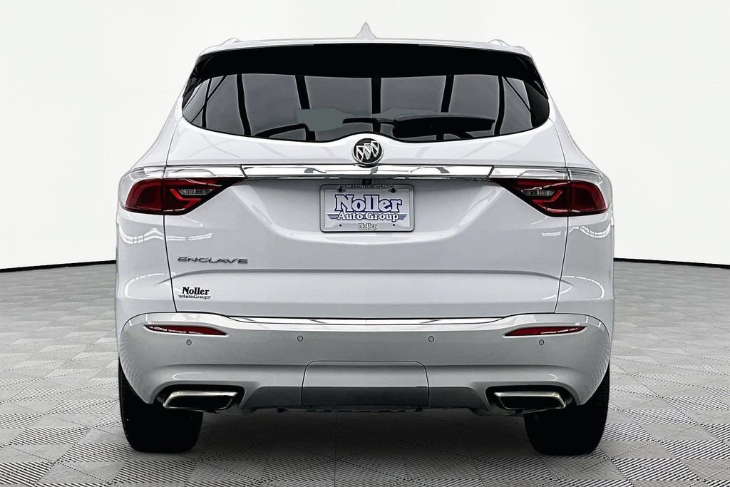 Used 2023 Buick Enclave Essence w/ Trailering Package, 5000 lbs. FWD image 4