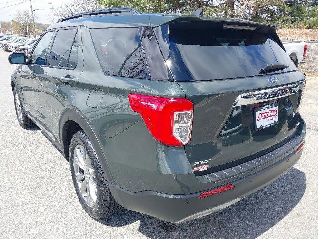 Certified 2022 Ford Explorer XLT w/ Equipment Group 202A AWD/4WD image 6