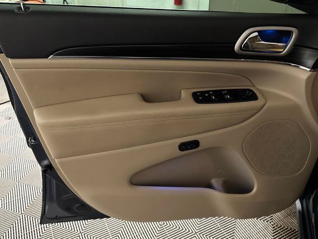 Used 2020 Jeep Grand Cherokee Limited RWD image 16