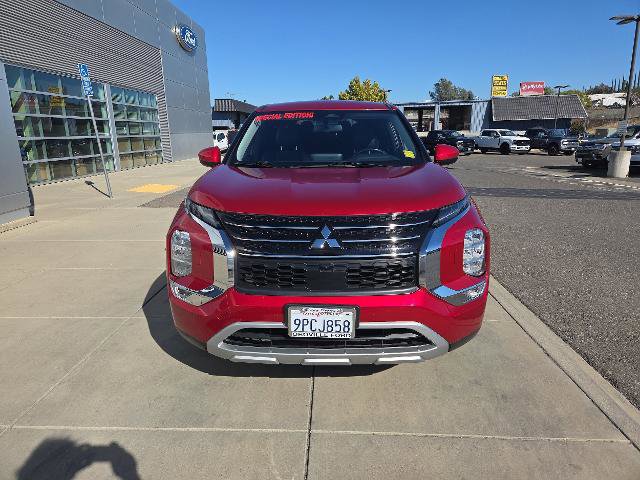 Used 2023 Mitsubishi Outlander SE image 8