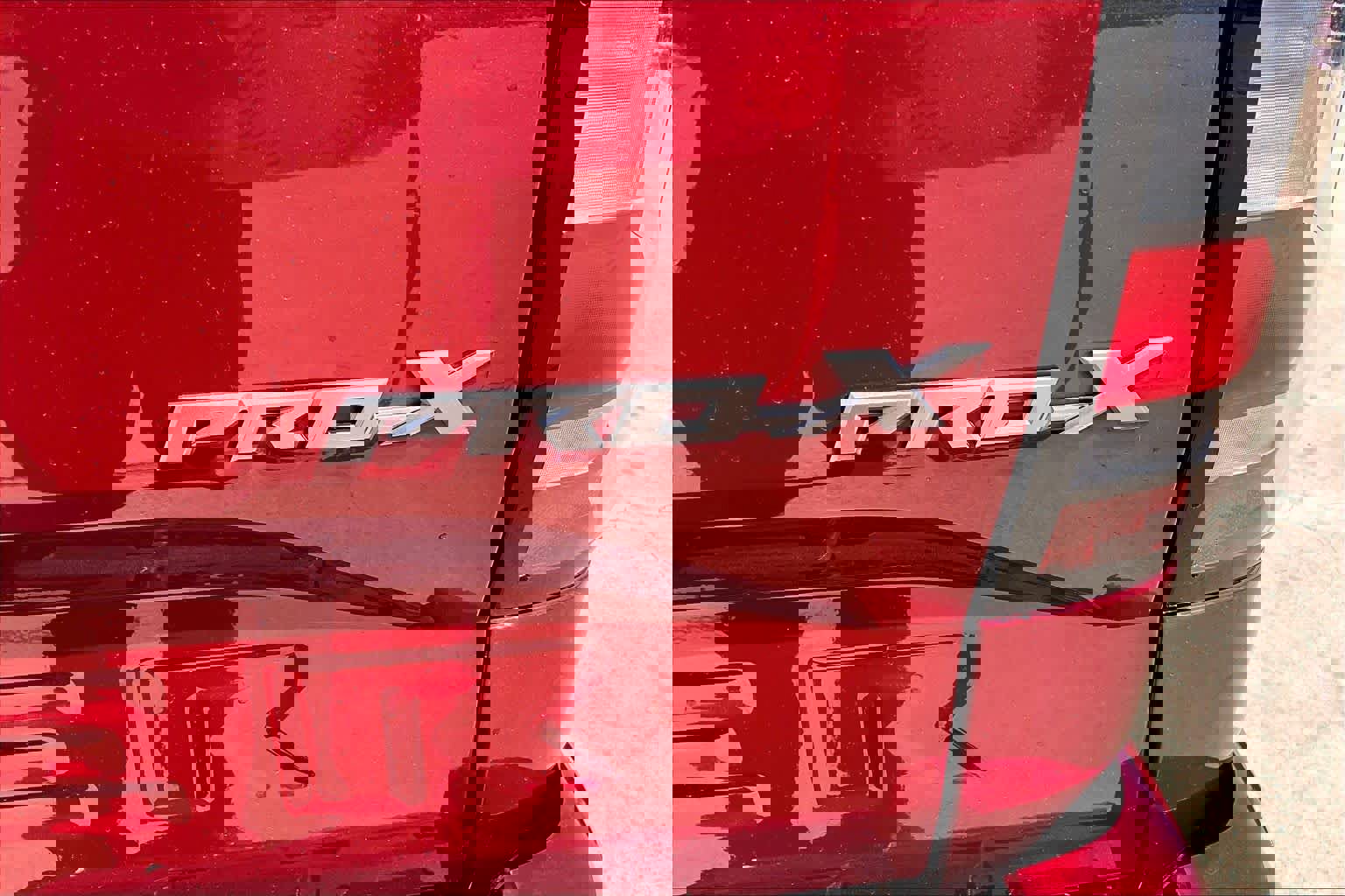 Used 2022 Nissan Frontier Pro-X image 13