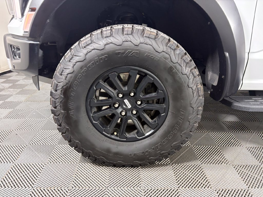 Certified 2025 Ford F150 Raptor AWD/4WD image 11