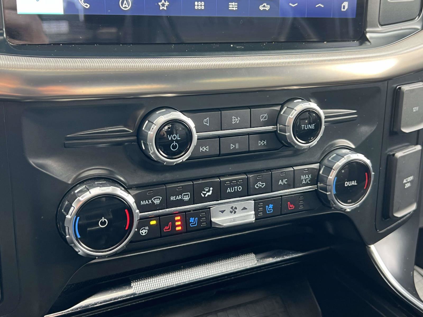 Certified 2022 Ford F150 Raptor w/ Equipment Group 801A High image 31