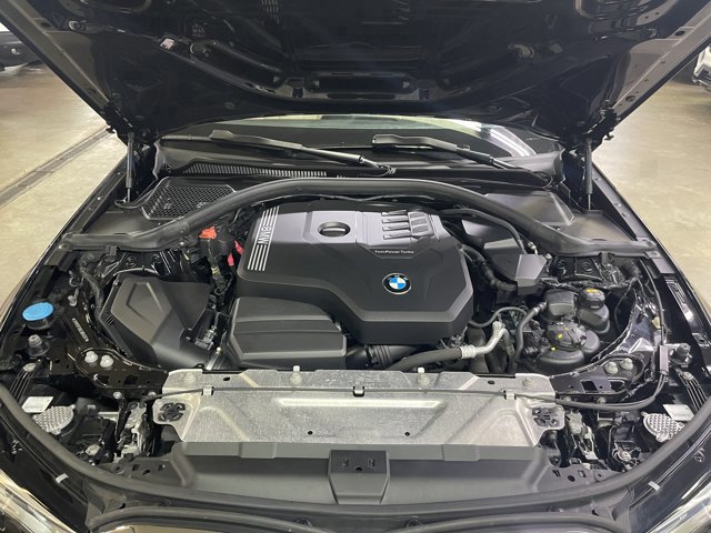 Used 2020 BMW 330i xDrive Sedan w/ Premium Package image 9